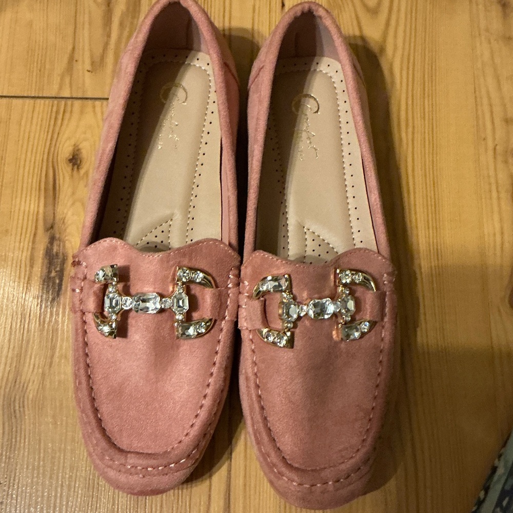 Cato Women’s Pink Suede Loafers with Crystal Horsebit Sz10